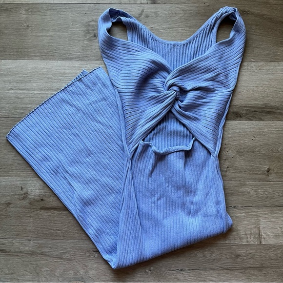 Dress - Picture 1 of 3